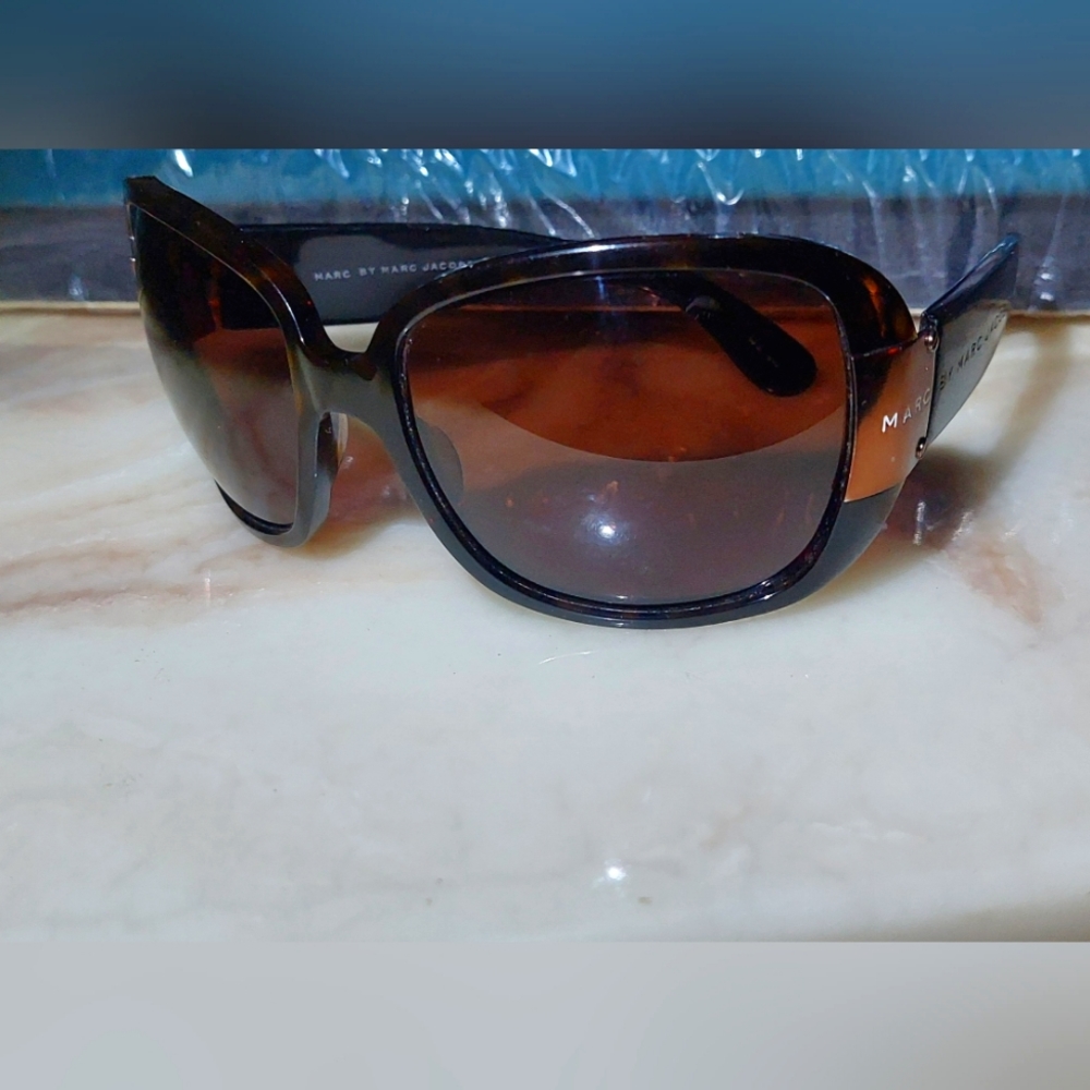 Marc by Marc Jacobs oversized Sunglasses